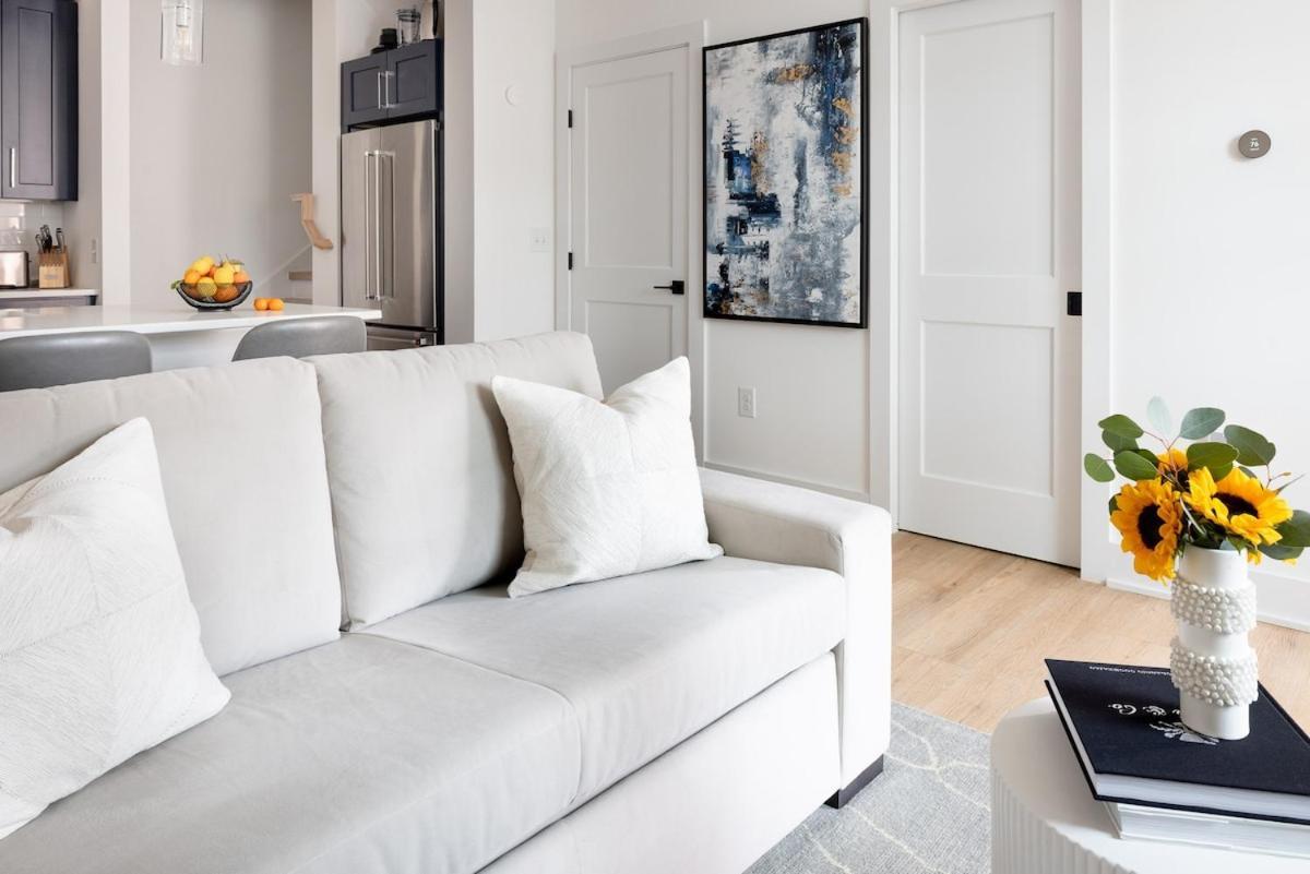 Holiday home Luxury Rooftop Townhome In Restored Church 5 Mins To Dt
