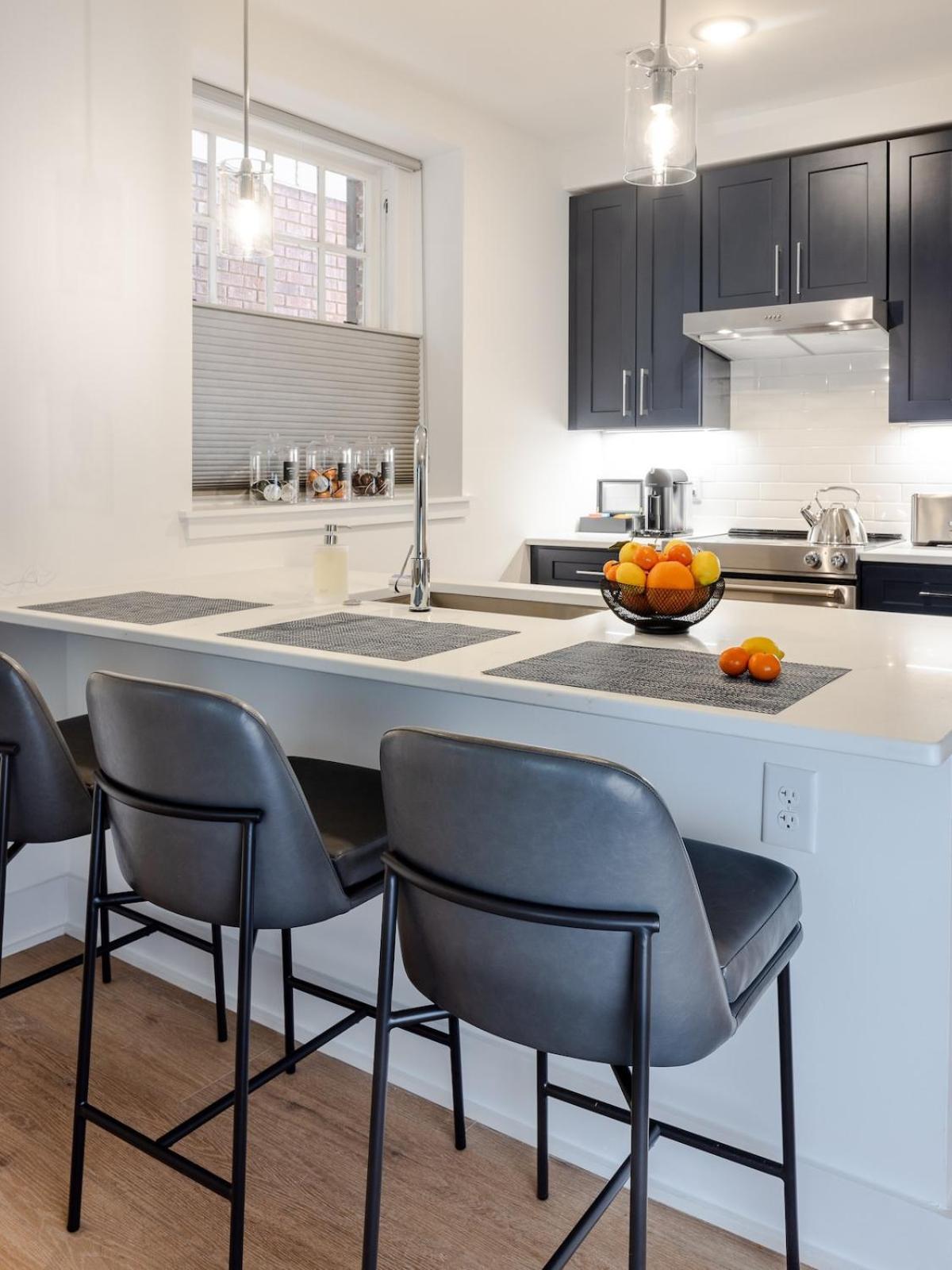 Luxury Rooftop Townhome In Restored Church 5 Mins To Dt Holiday home *